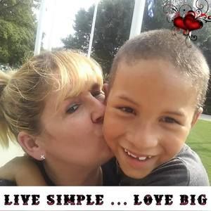 Meet your Posher, Leta